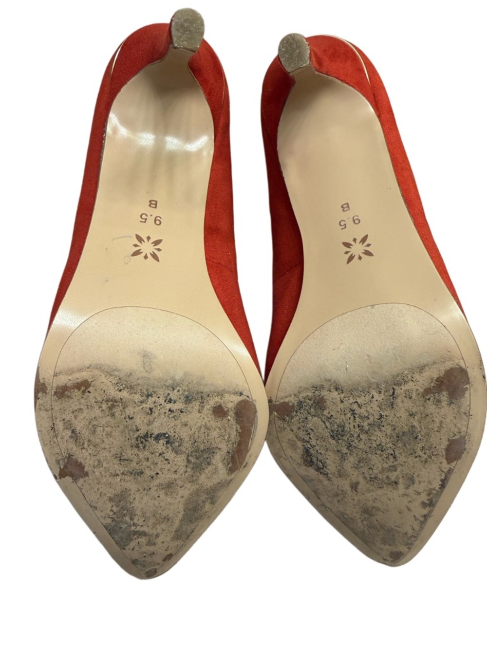BCBGeneration RED SUEDE POINTED TOE PUMPS WITH GOLD TRIM - Picture 6 of 6